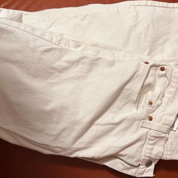 🔥511 Levi's Men's Slim Jeans in Crisp White 36”W
34”Length - Picture 2 of 7